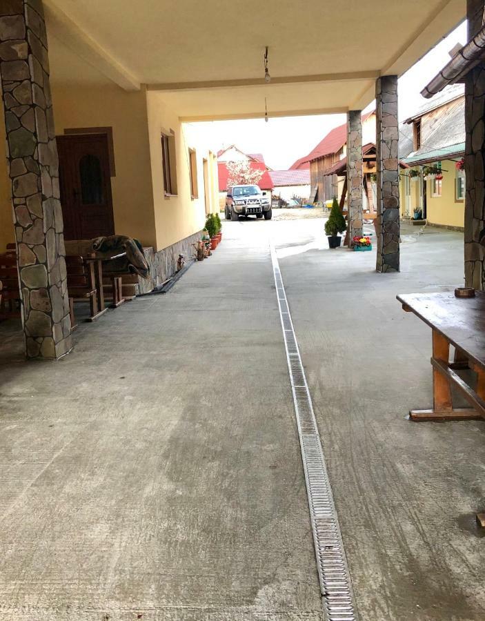 Casa Pop Hotel Săpînţa Bagian luar foto